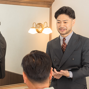 電子カルテを使用したカウンセリングの様子
