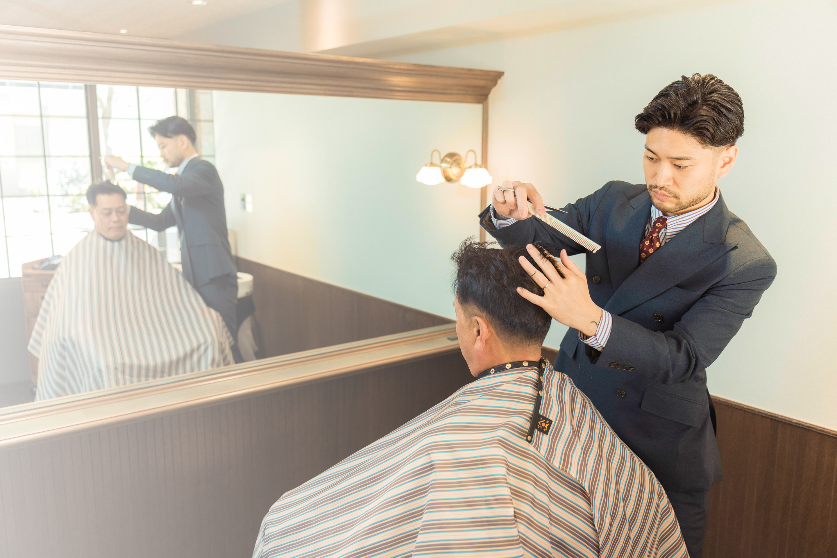 MORLY's Barbershopでのカット風景